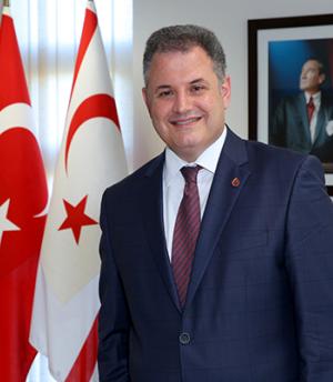 UKÜ Rektörü Prof. Dr. Halil Nadiri- Rektörlük